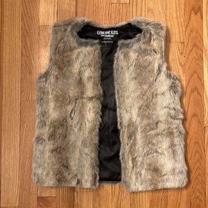 Girl's Genuine Kids- Oshkosh Faux Fur Vest